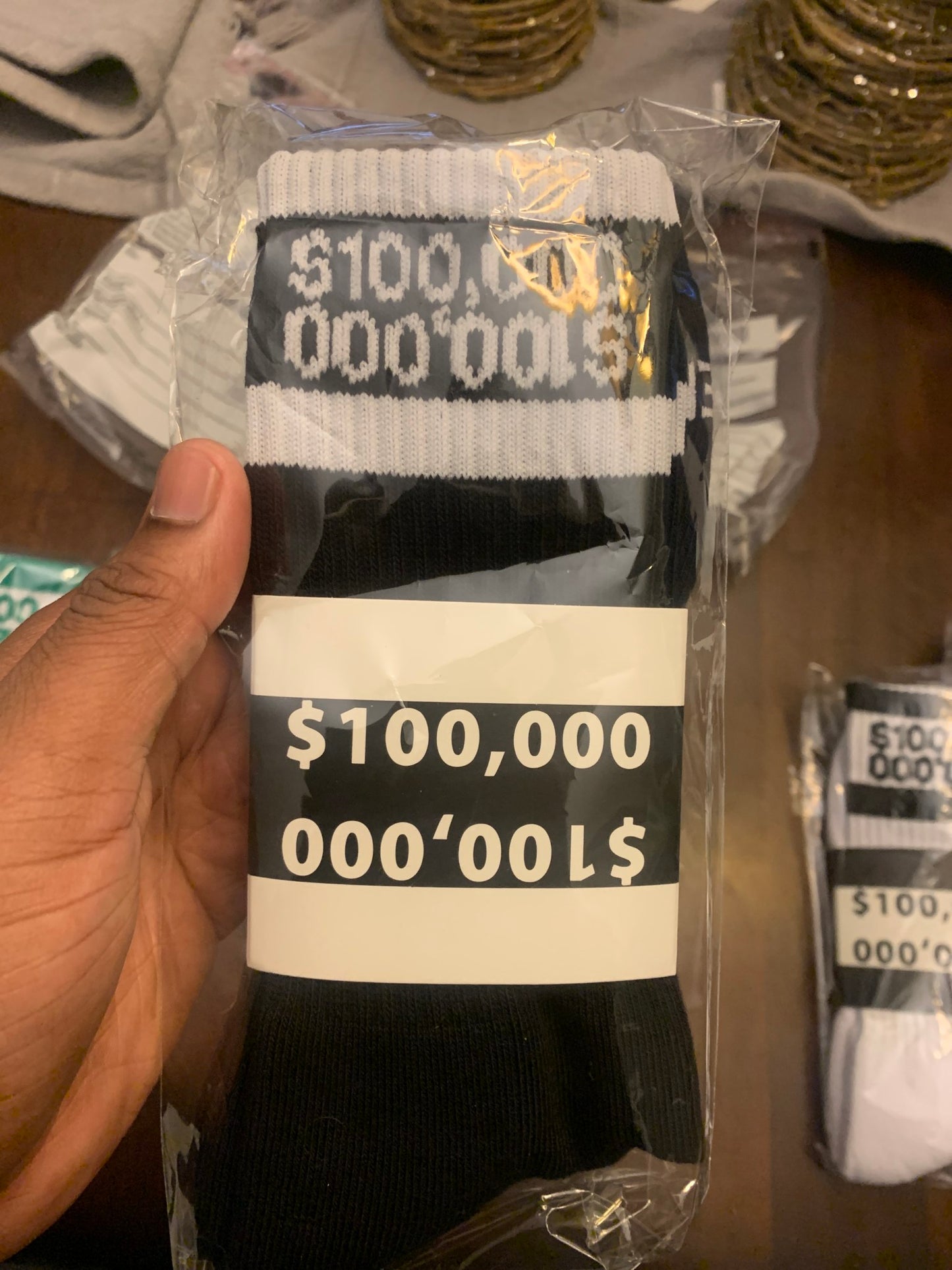 100000 socks black
