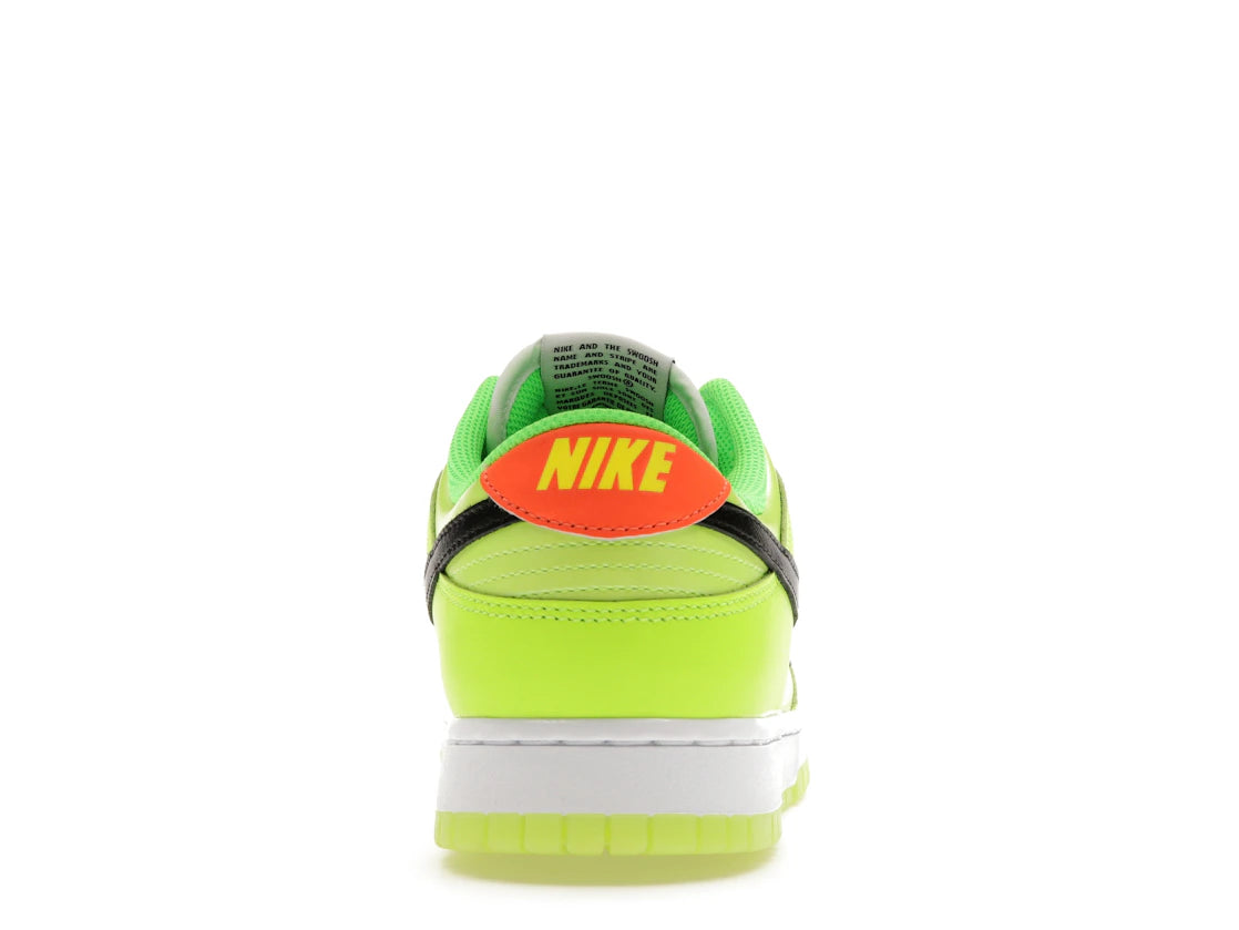 Nike Dunk Low SE Splash Volt
