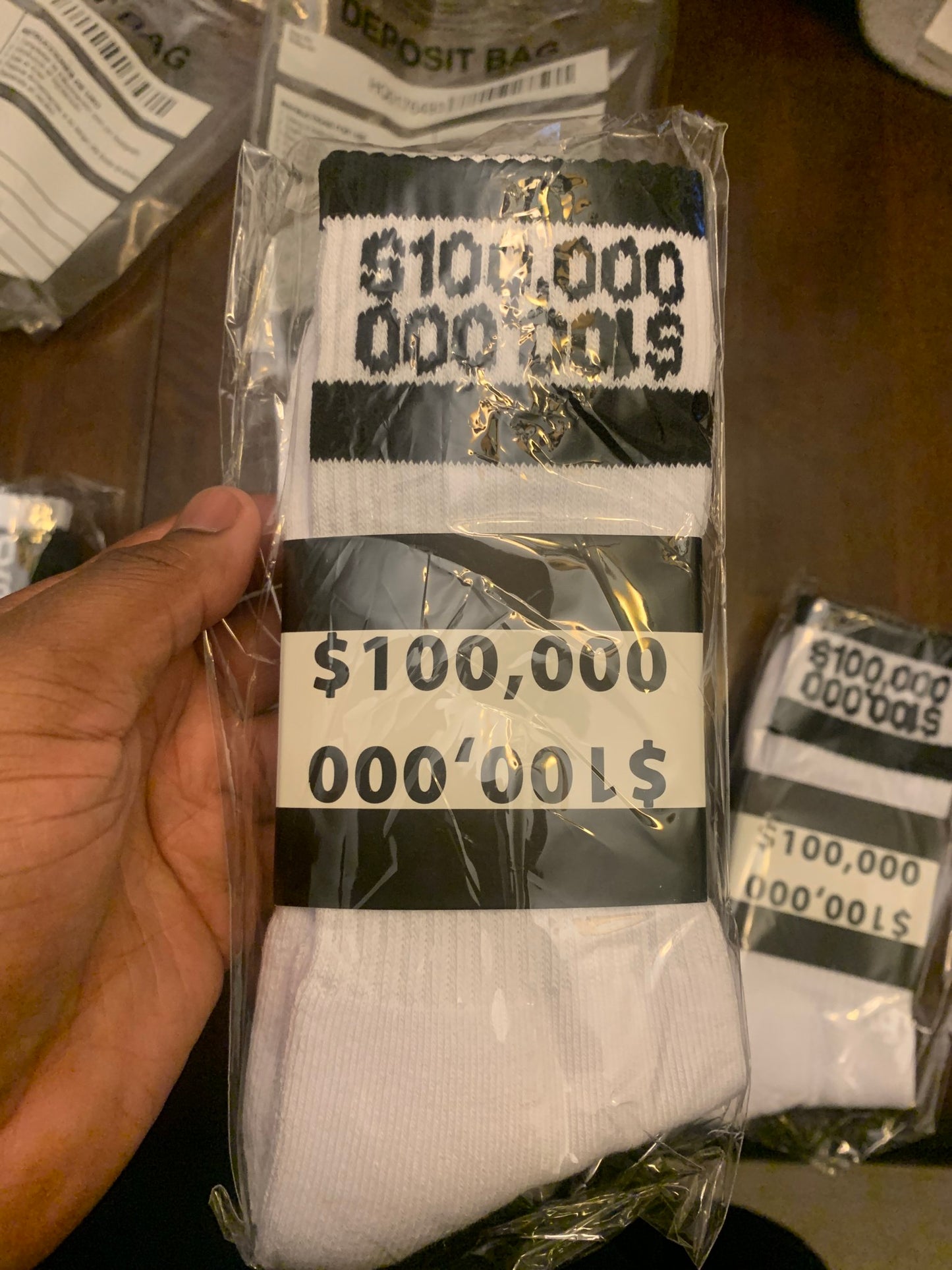 100000 sock white