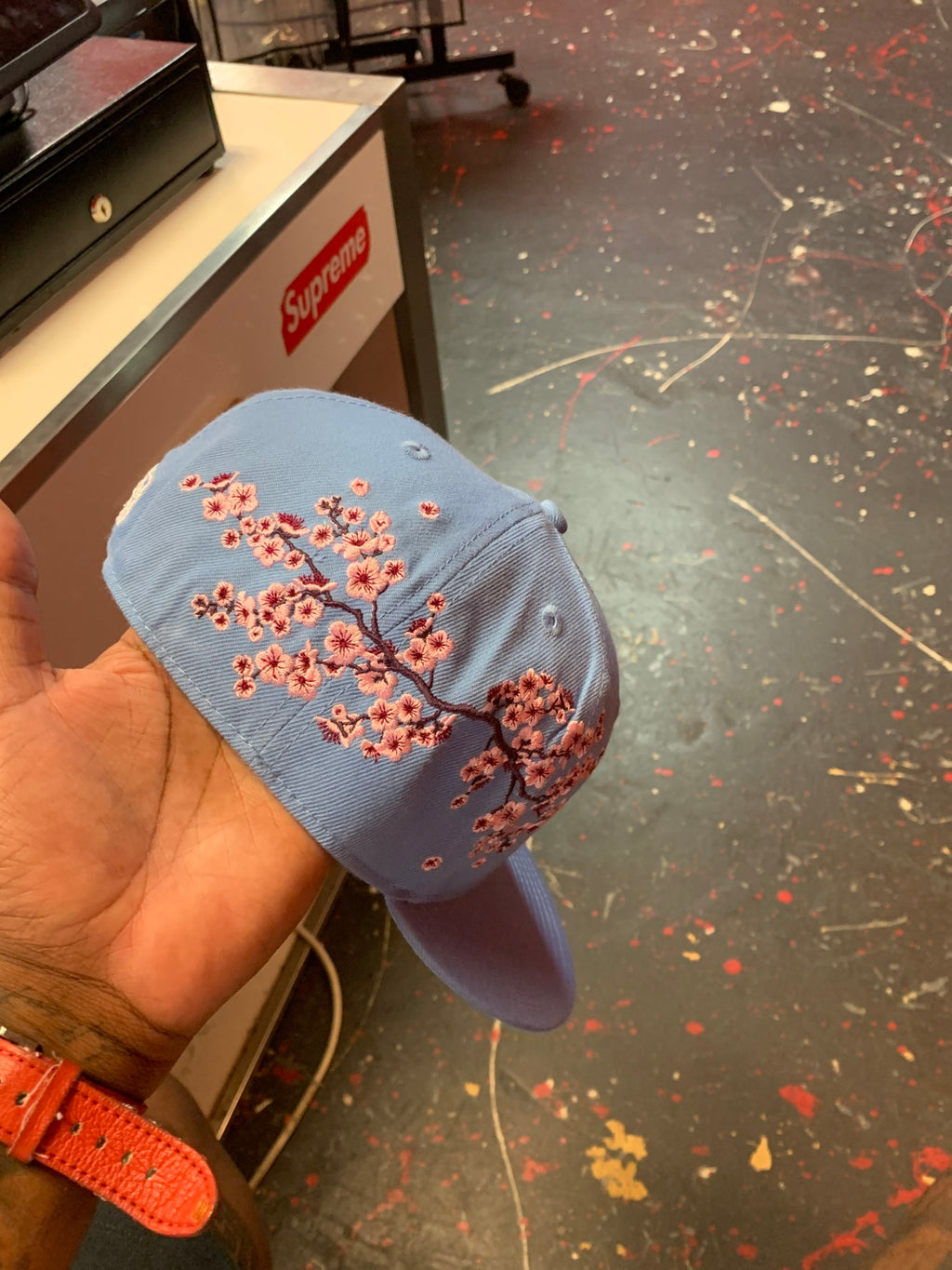 https://res.cloudinary.com/dyql5hig8/image/upload/v1775233082/xuvkqxsqliinqwg2jhyk.jpg