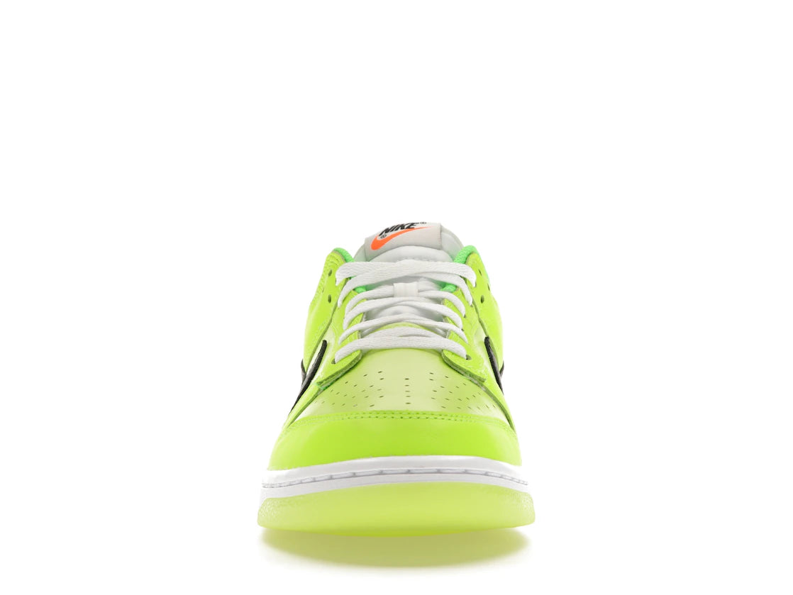 Nike Dunk Low SE Splash Volt